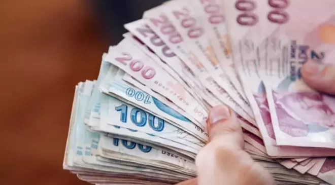 Asgari ücret ikinci toplantı günü belli oldu.İlk toplantıda neler oldu?